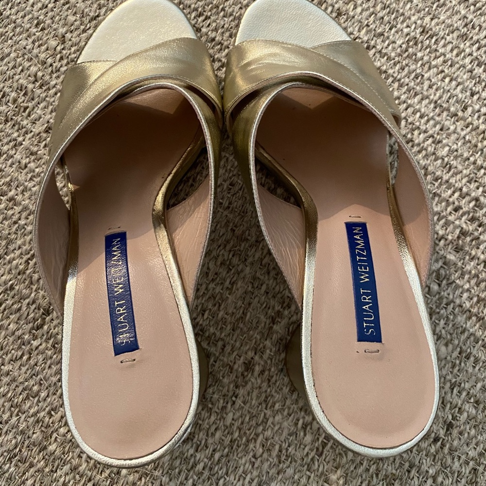 Stuart Weitzman Galene Gold Sandal - Picture 6 of 10